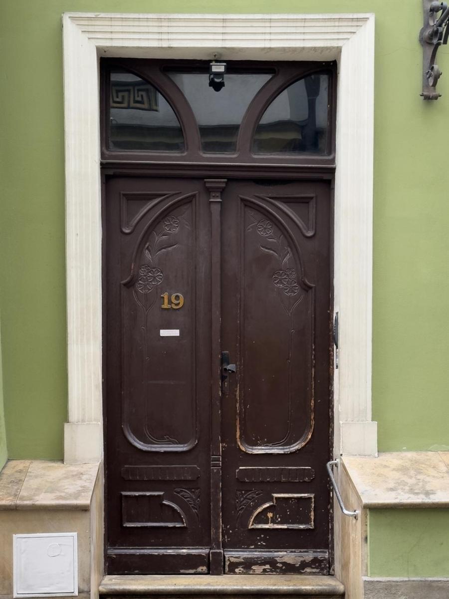 Apartment Prime Location *